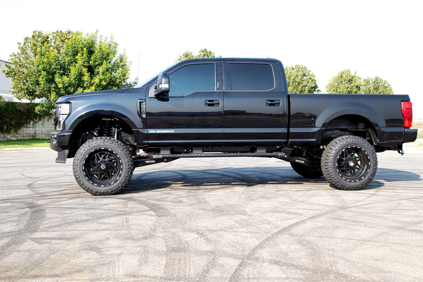 Cognito 6 / 7 Inch Premier Lift Kit With Fox FSRR 2.5 For 17-22 Ford F-250/F-350 4WD